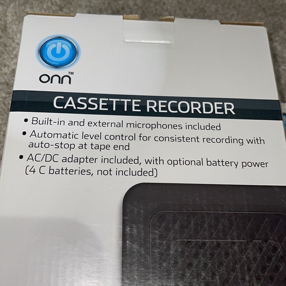 Brand New Cassette Recorder with External Microphone 🎤 and 7 New Cassette Tapes - Picture 4 of 11